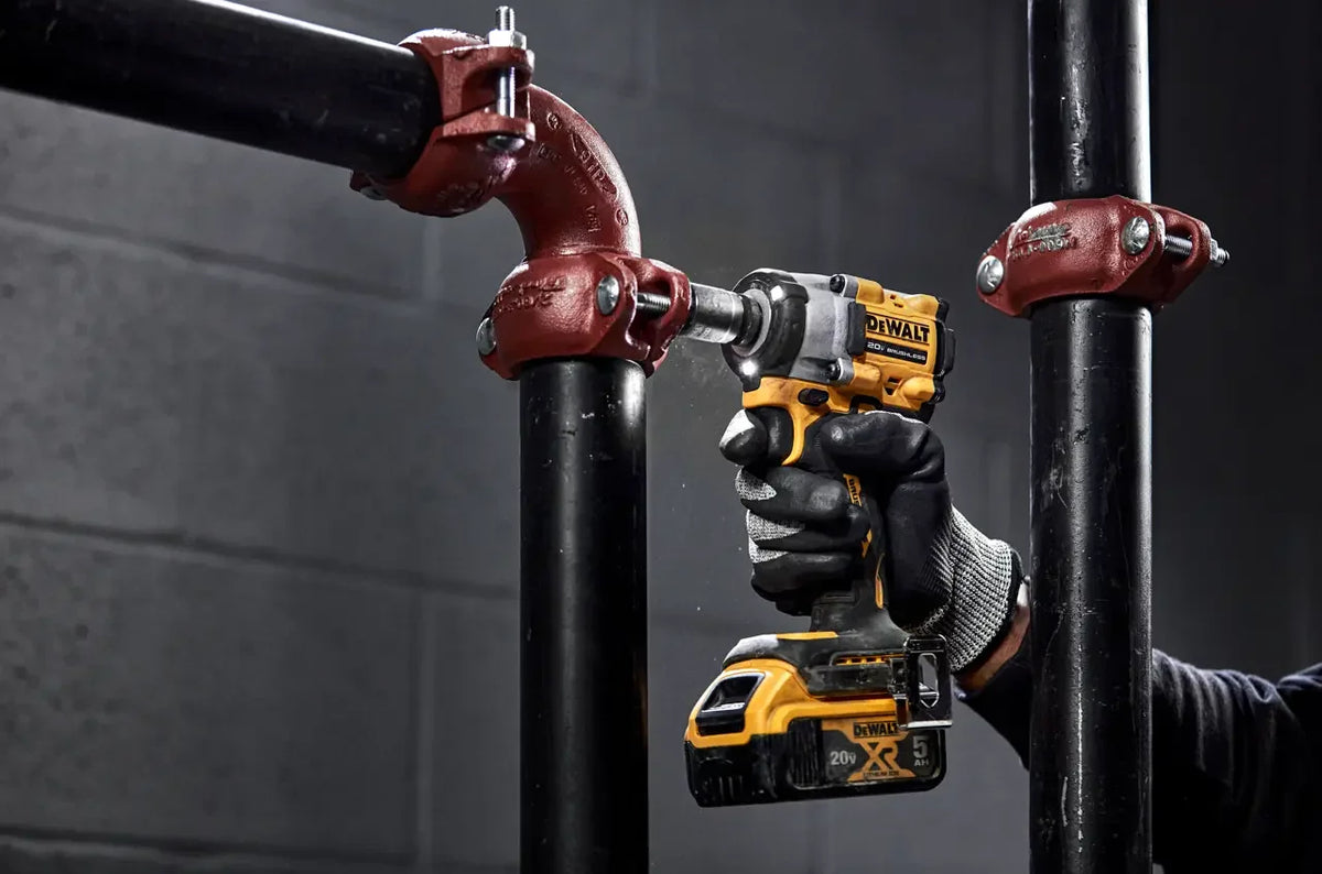 DEWALT DCF922 20V MAX XR 1/2" Kompaktiškas Impulsinis Raktas